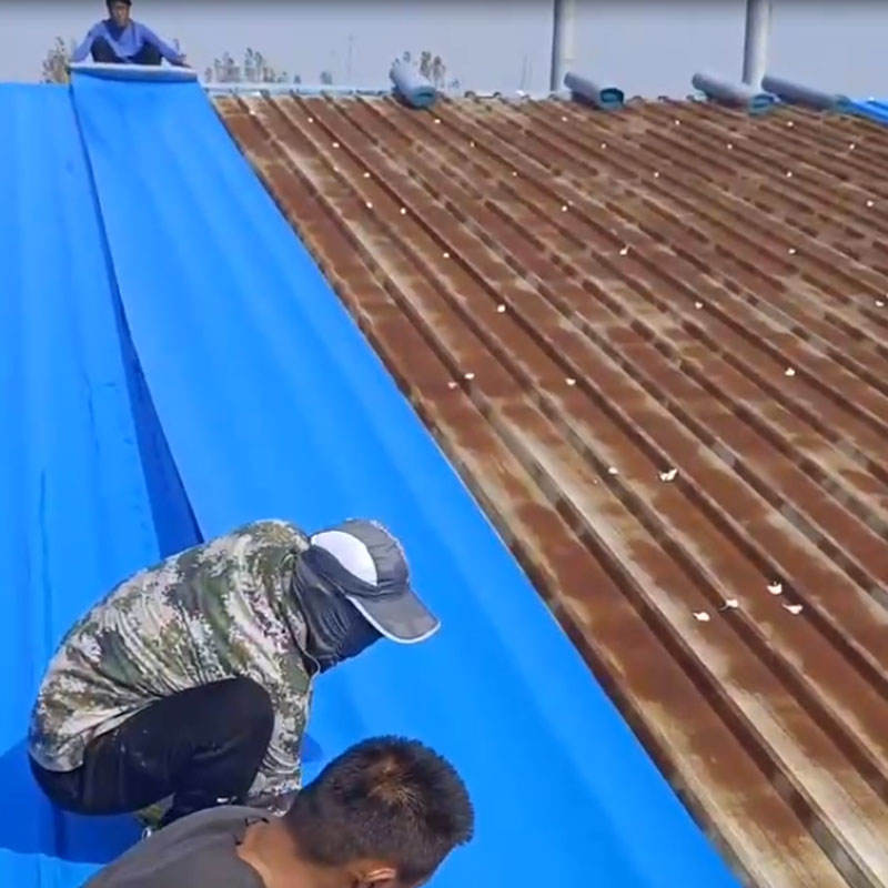 Roof Waterproof Tape Is Used to Repair Roof Cracks and Prevent Rusting of Metal Roofs